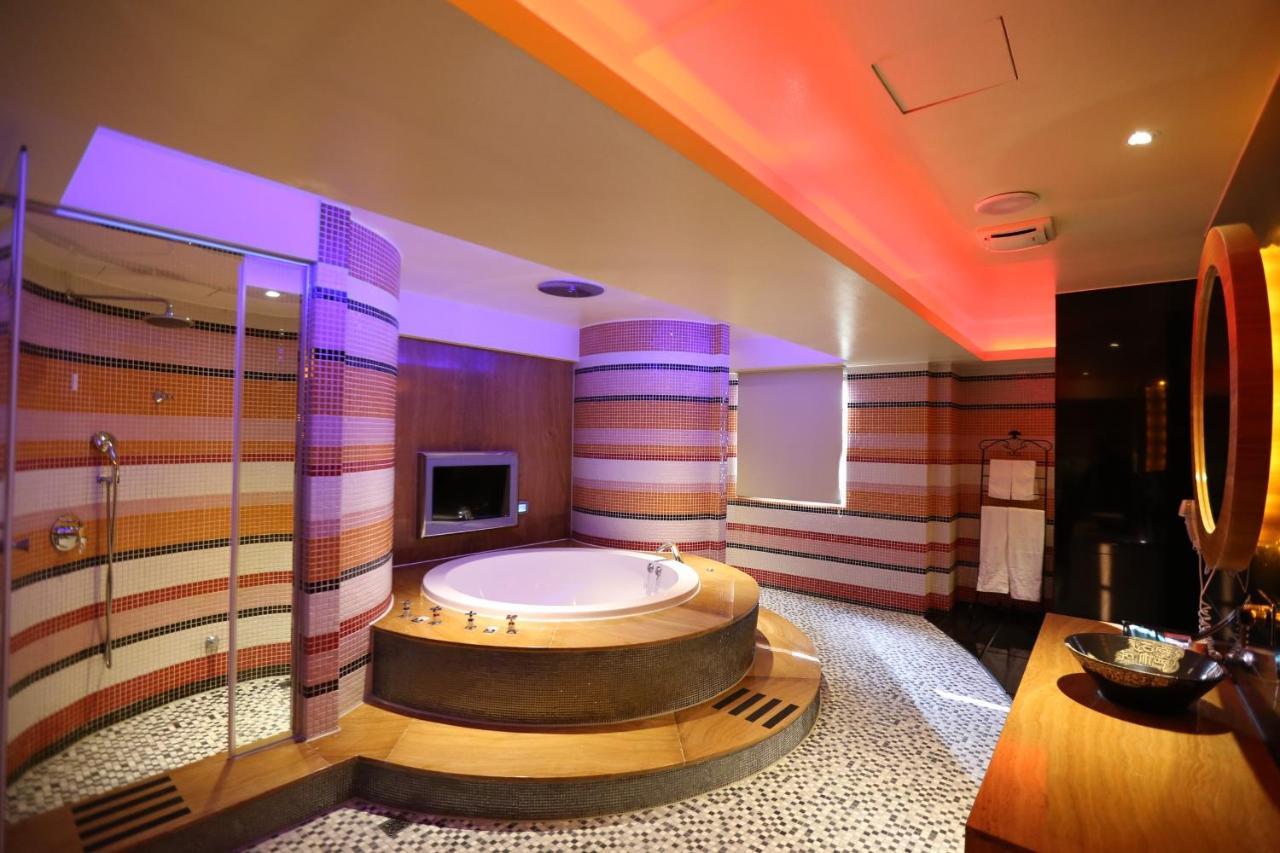 Yosemite Motel - Taiyuan Branch Тайджун Екстериор снимка