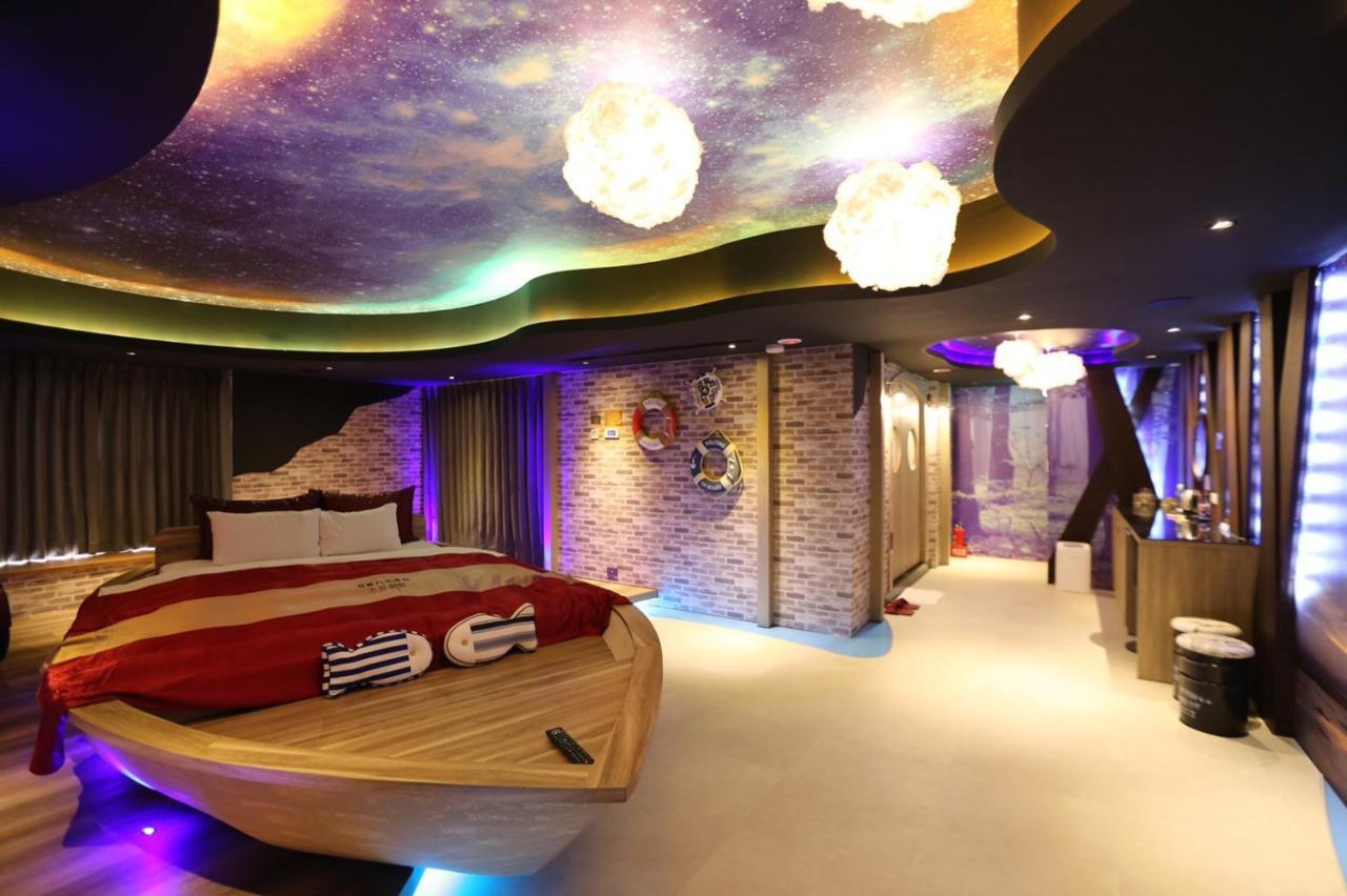 Yosemite Motel - Taiyuan Branch Тайджун Екстериор снимка