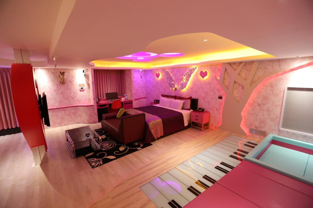 Yosemite Motel - Taiyuan Branch Тайджун Екстериор снимка