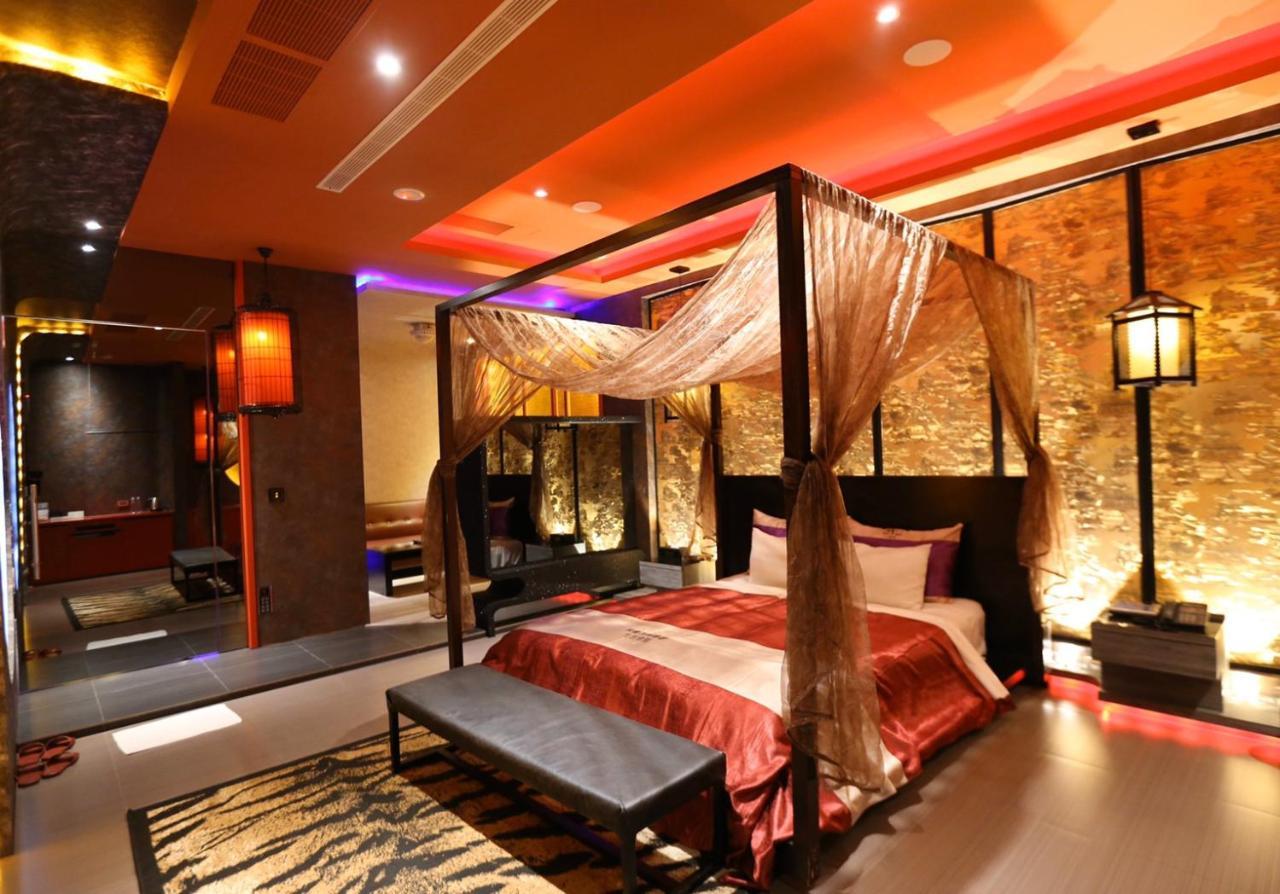 Yosemite Motel - Taiyuan Branch Тайджун Екстериор снимка
